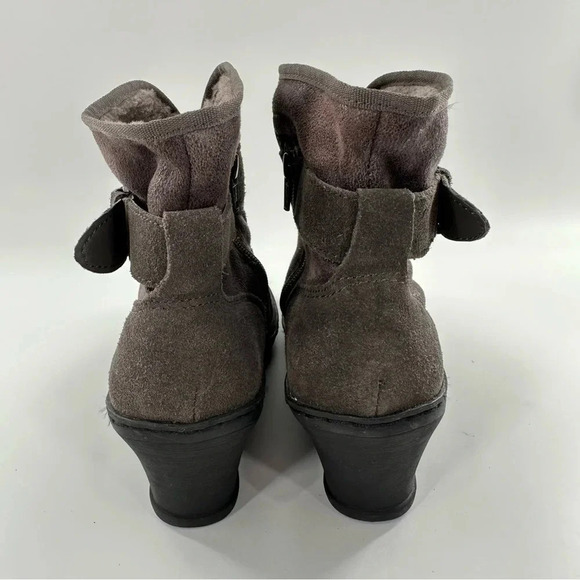 Baretraps womens ankle Omara booties size 8.5 gray suede faux fur wedge boots - Picture 5 of 11